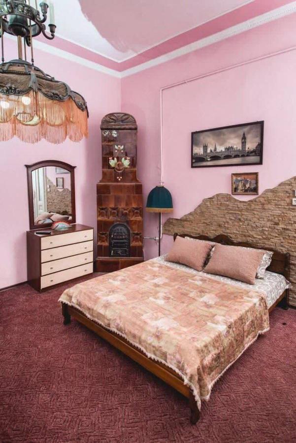 Apartment Veronica In Center Lviv Exterior photo